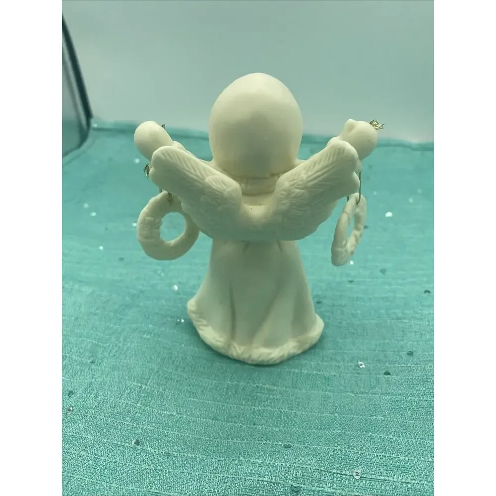 New Vintage Kirkland's Classic Holiday Traditions Ceramic Angle Ornament 5” Tal